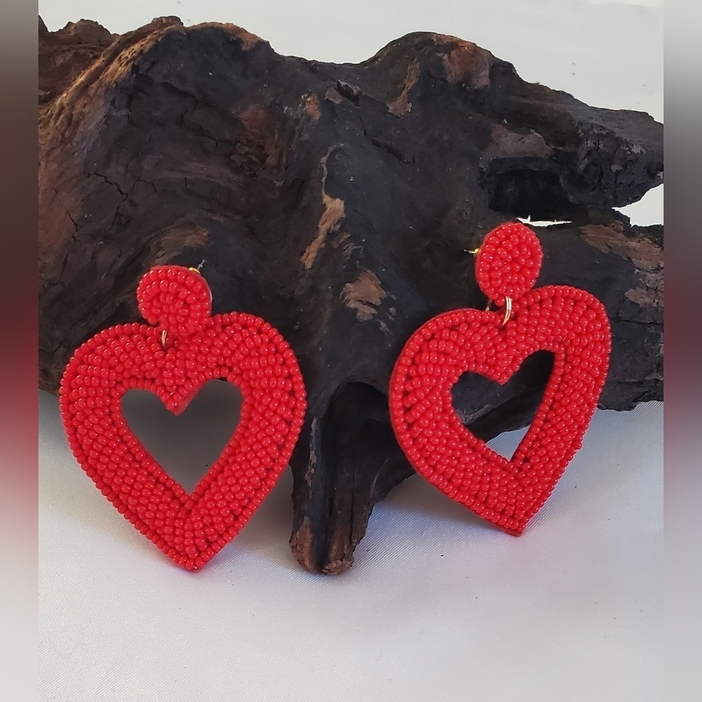 Red Seed Beaded Valentines Day Open Heart Statement Earrings Post Back Dangle